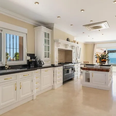 Luxury Bellagio (adults Only) * Εστεπόνα