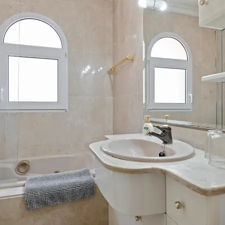 Luxury Bellagio (adults Only) * Эстепона