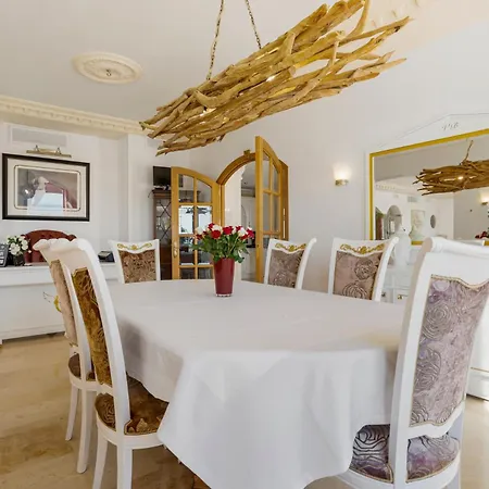 Вилла Luxury Bellagio (adults Only) *